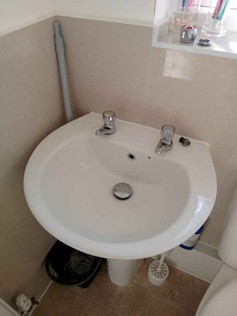 Adrian Plumber And Gas Services London — Photos 2